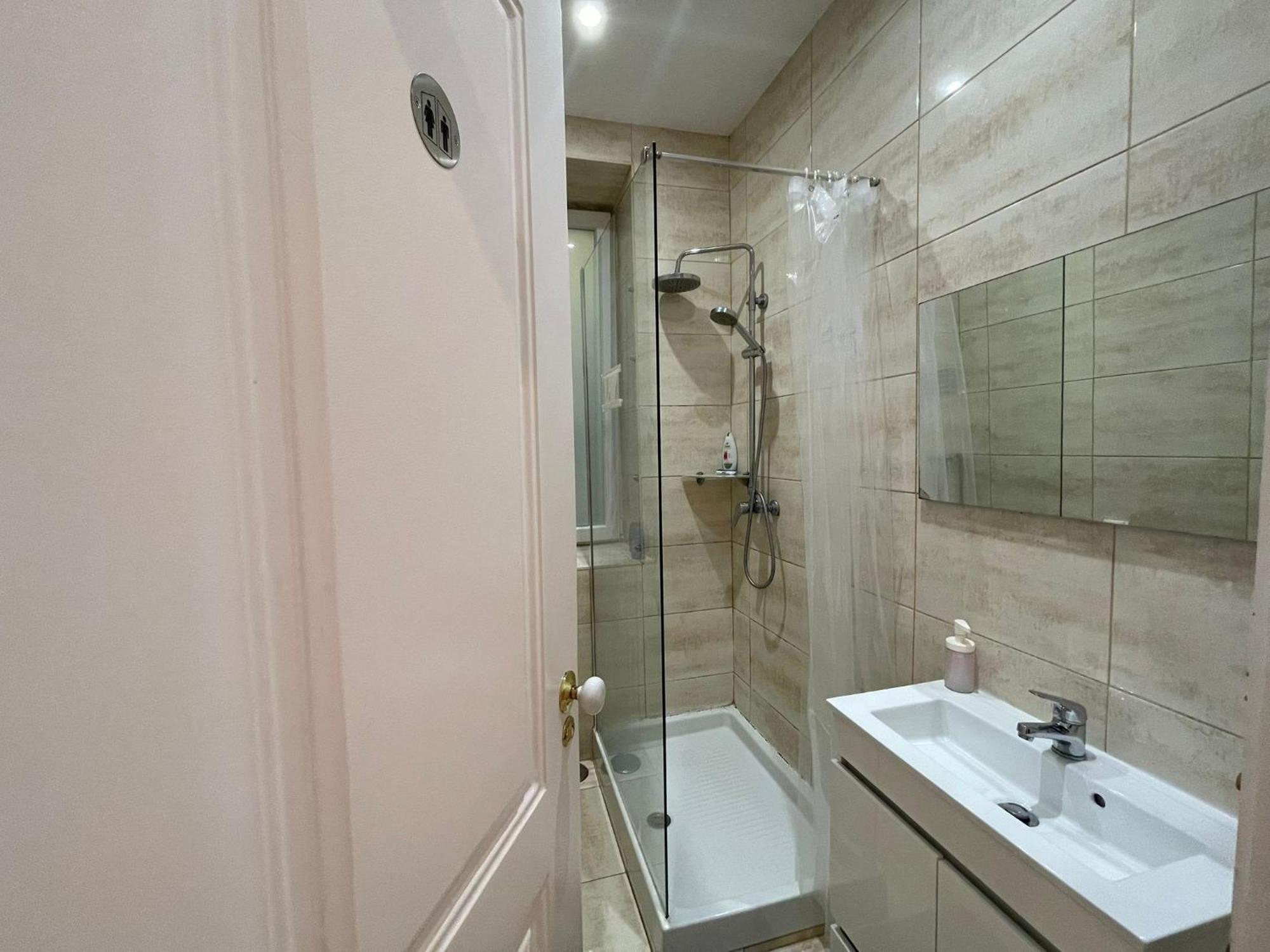 Embassy Arriaga Private Elegance Rooms In Stylish Shared Apartment Лісабон Екстер'єр фото